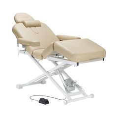 Яка різниця між стаціонарними та портативними масажними столами. Їх переваги